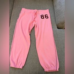 NWT Victoria’s Secret PINK cropped sweatpants